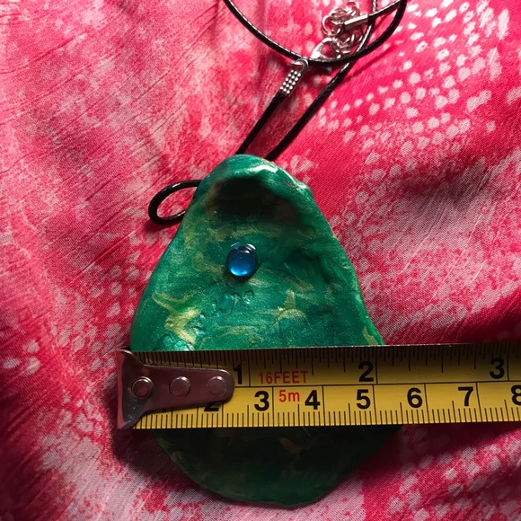 Seashell Handmade Necklace - Picture 15 of 16